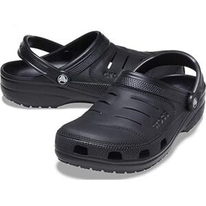 CROCS Classic Slip-On Clog in Black